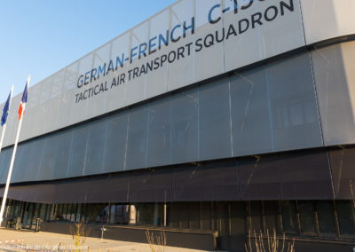 Accueil unité de transport aérien franco-allemande C130J 1920x1080
